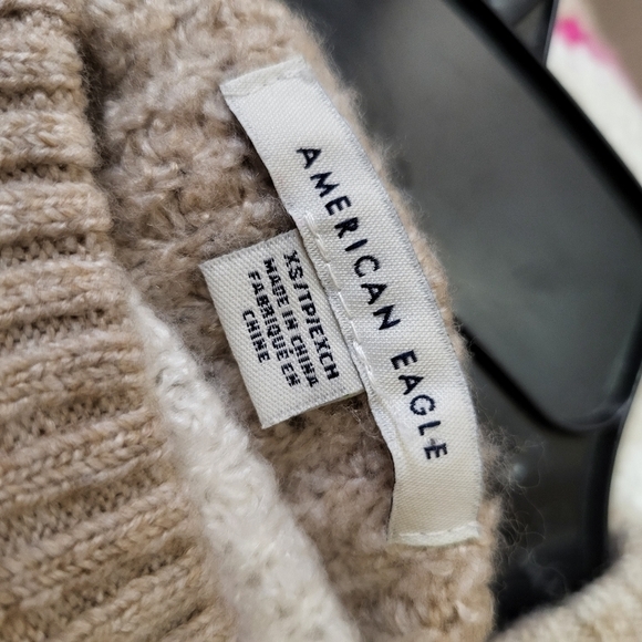 AMERICAN EAGLE XS WOMEN'S OVERSIZED SWEATER STRIPES - Picture 2 of 9